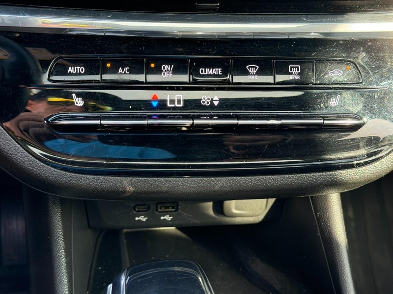 Buick Envista Vehicle Full-screen Gallery Image 22