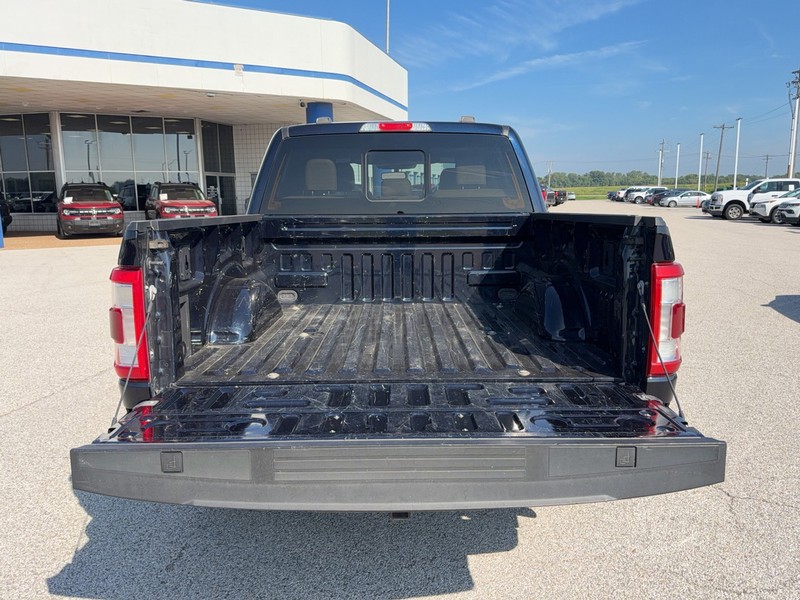 Ford F-150 Vehicle Full-screen Gallery Image 5