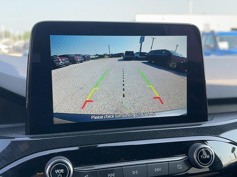 Ford Escape Vehicle Full-screen Gallery Image 22