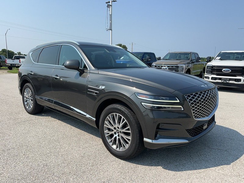 Genesis GV80 Vehicle Full-screen Gallery Image 8
