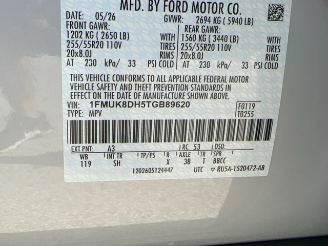 Ford Explorer Vehicle Full-screen Gallery Image 13