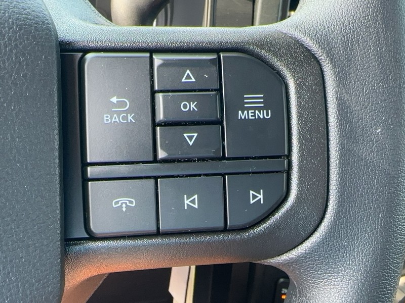 Ford F-150 Vehicle Full-screen Gallery Image 14