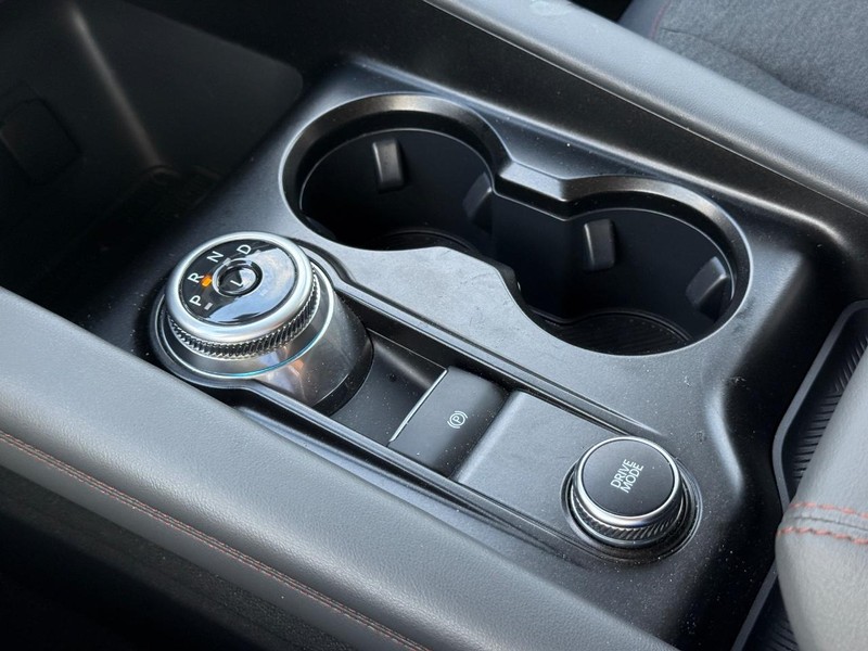 Ford Explorer Vehicle Full-screen Gallery Image 20