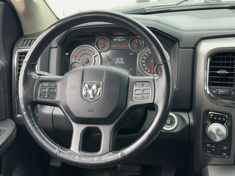 Ram 1500 Vehicle Full-screen Gallery Image 12