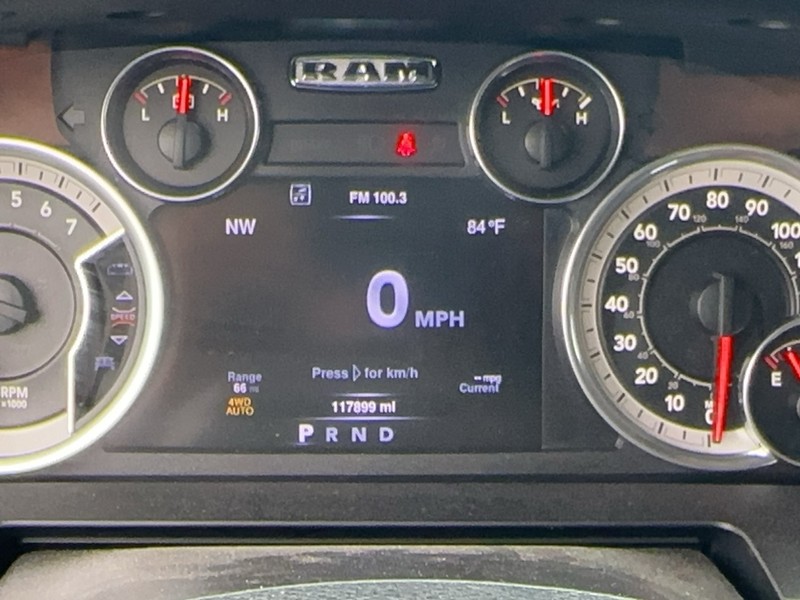 Ram 1500 Vehicle Full-screen Gallery Image 21