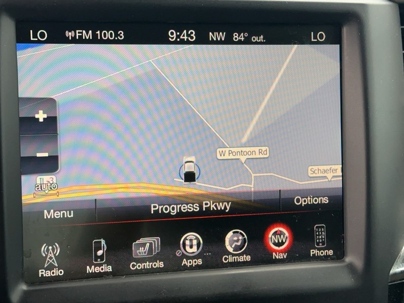 Ram 1500 Vehicle Full-screen Gallery Image 22