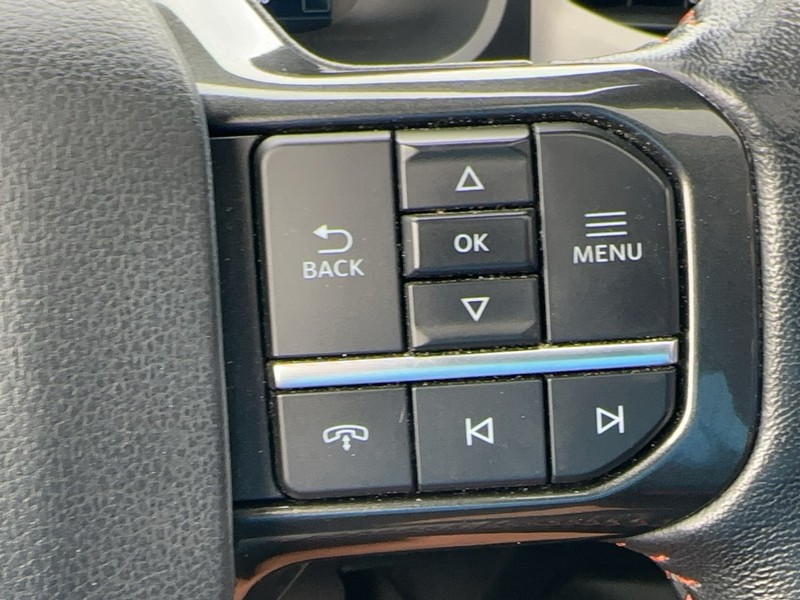 Ford Expedition Vehicle Full-screen Gallery Image 24