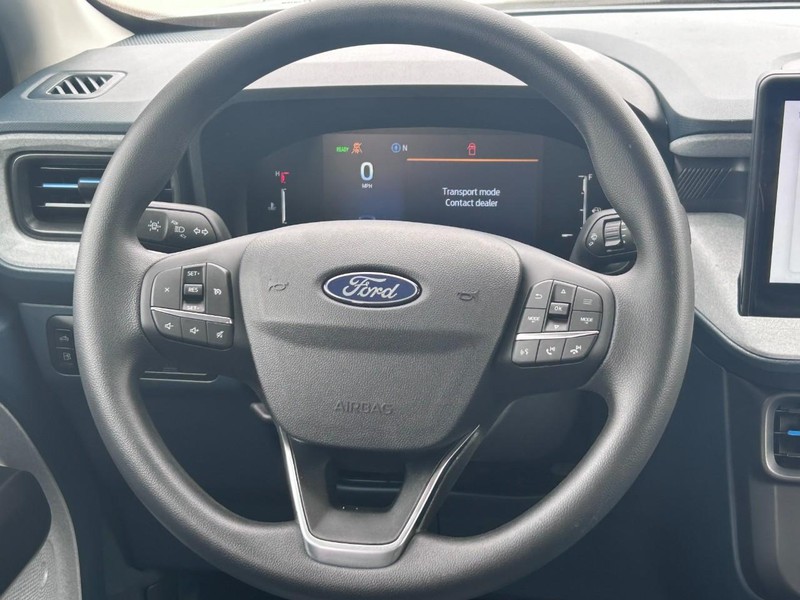 Ford Maverick Vehicle Full-screen Gallery Image 6