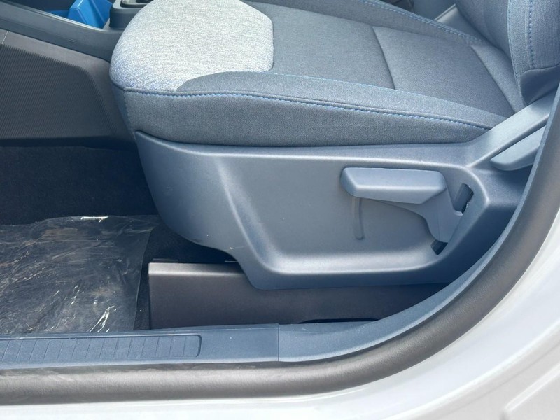 Ford Maverick Vehicle Full-screen Gallery Image 11