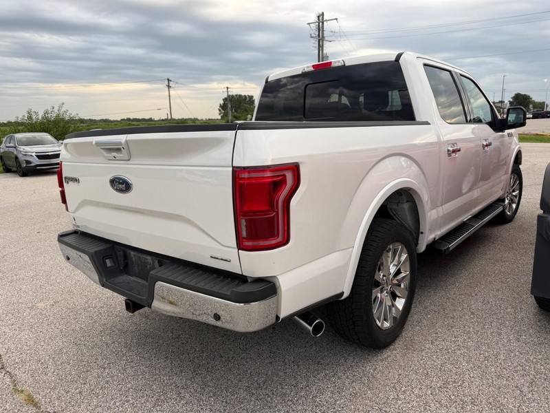 Ford F-150 Vehicle Full-screen Gallery Image 5