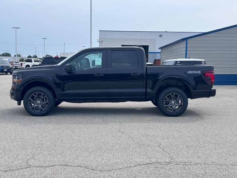 Ford F-150 Vehicle Full-screen Gallery Image 3