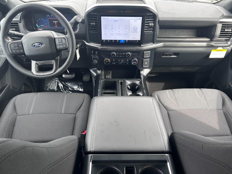 Ford F-150 Vehicle Full-screen Gallery Image 7