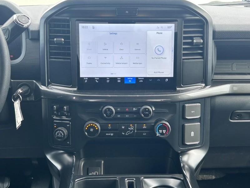 Ford F-150 Vehicle Full-screen Gallery Image 9