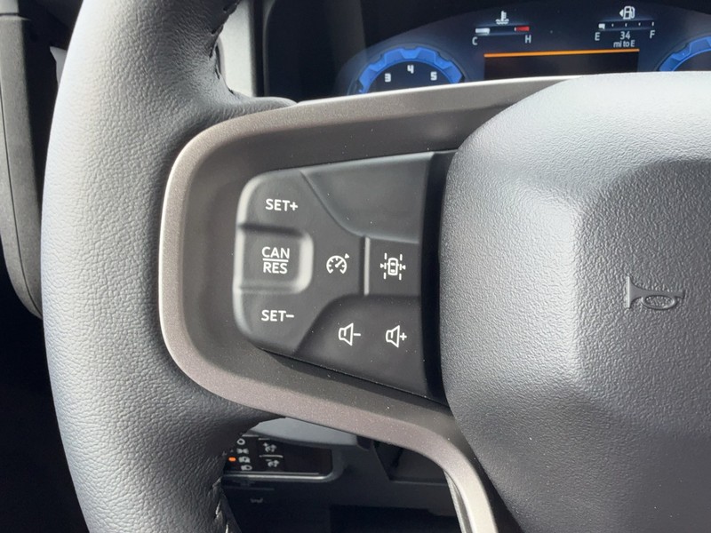 Ford Bronco Vehicle Full-screen Gallery Image 13