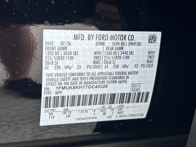 Ford Explorer Vehicle Full-screen Gallery Image 21