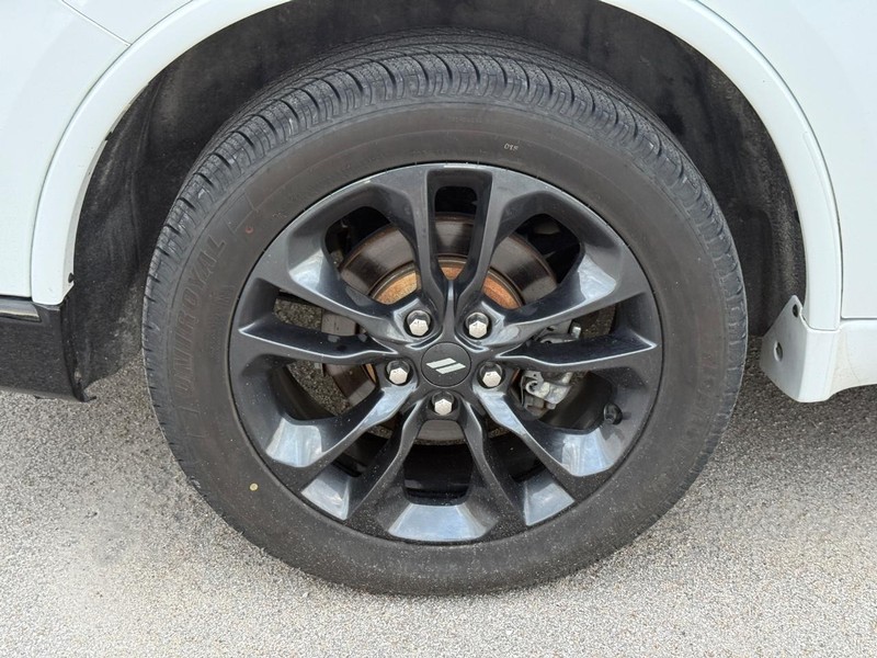 Dodge Durango Vehicle Full-screen Gallery Image 04