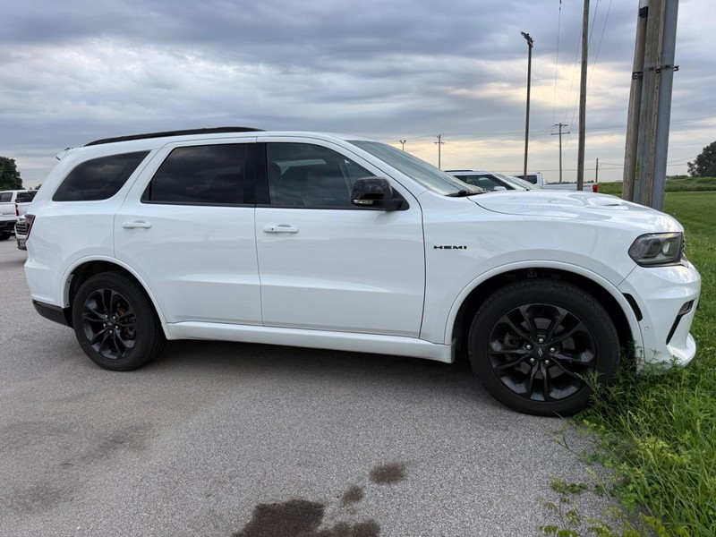 Dodge Durango Vehicle Full-screen Gallery Image 05