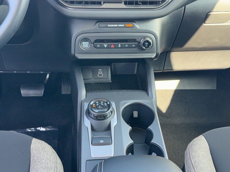 Ford Bronco Sport Vehicle Full-screen Gallery Image 8