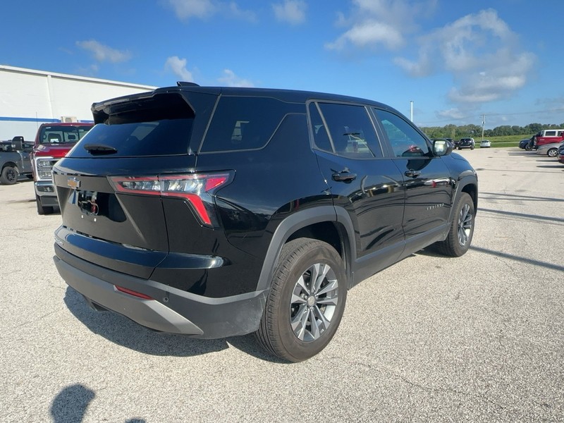 Chevrolet Equinox Vehicle Full-screen Gallery Image 06