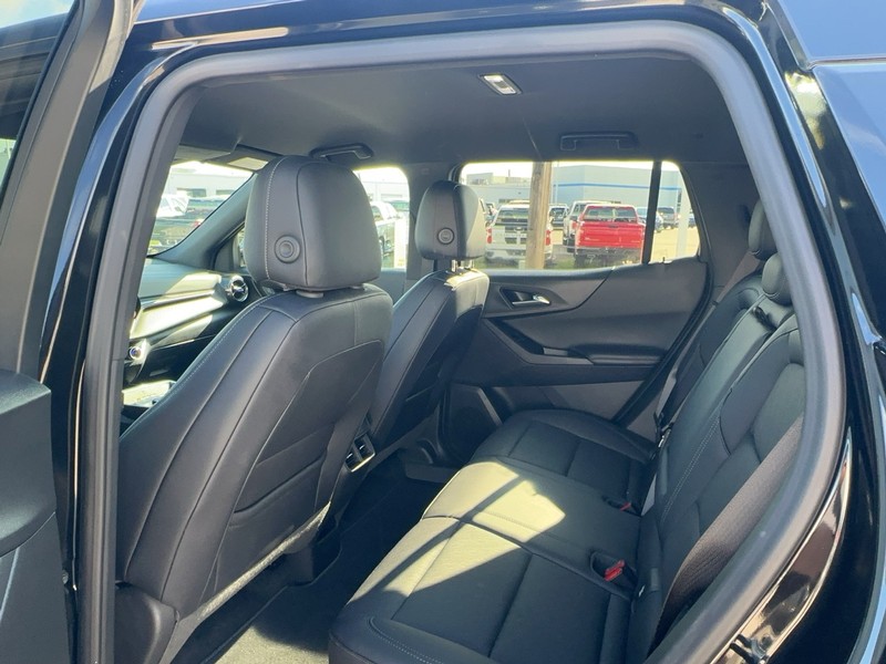 Chevrolet Equinox Vehicle Full-screen Gallery Image 09