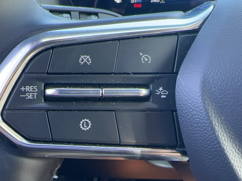 Chevrolet Equinox Vehicle Full-screen Gallery Image 19