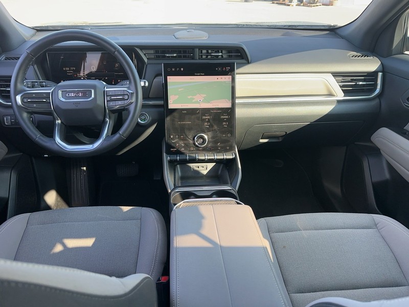 GMC Terrain Vehicle Full-screen Gallery Image 12