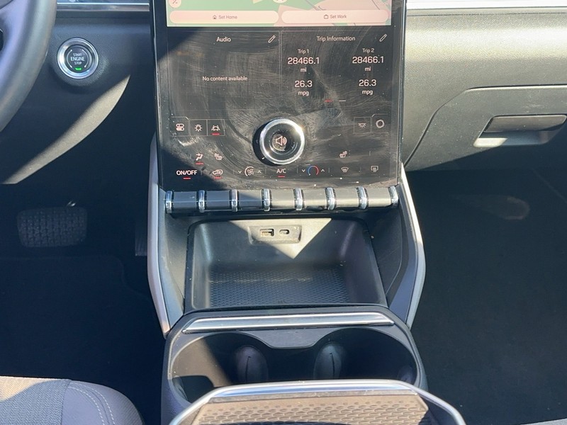GMC Terrain Vehicle Full-screen Gallery Image 15