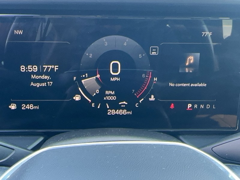 GMC Terrain Vehicle Full-screen Gallery Image 22