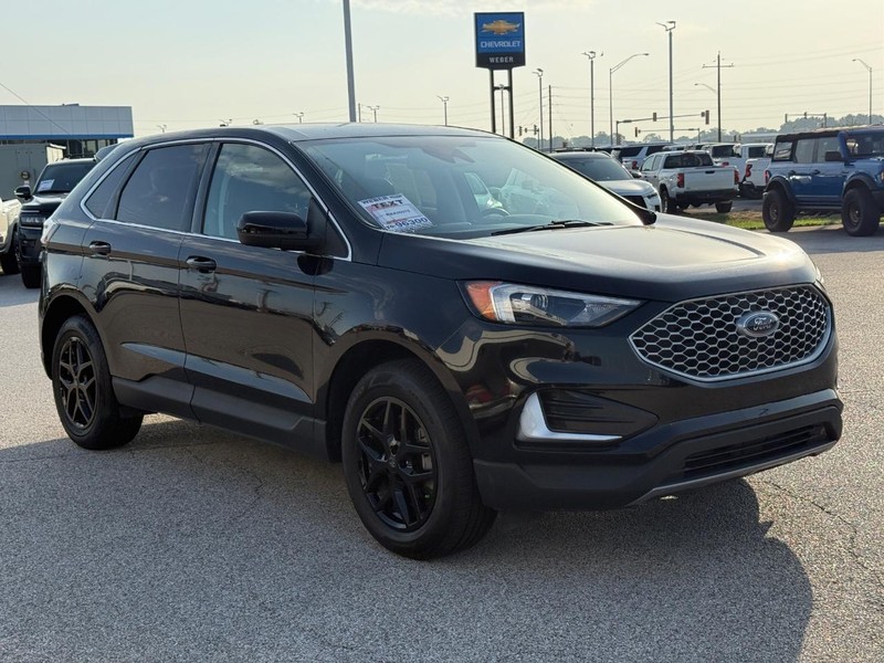 Ford Edge Vehicle Full-screen Gallery Image 7