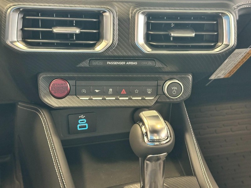 Ford Mustang Vehicle Full-screen Gallery Image 13
