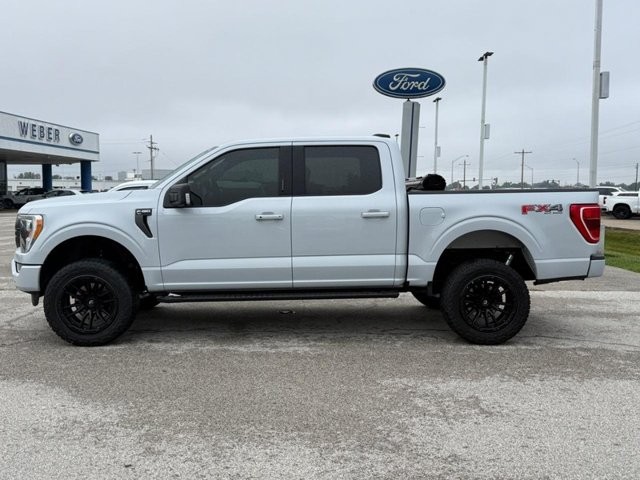 Ford F-150 Vehicle Full-screen Gallery Image 2