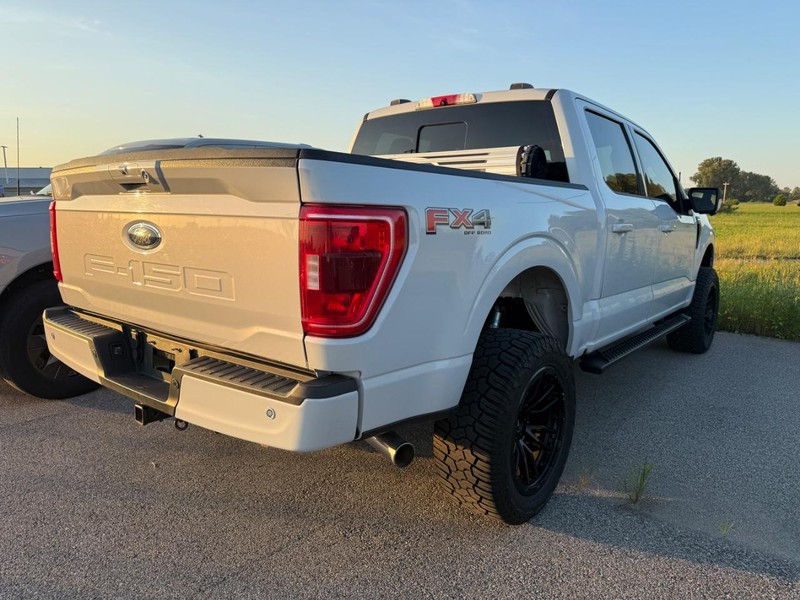 Ford F-150 Vehicle Full-screen Gallery Image 4