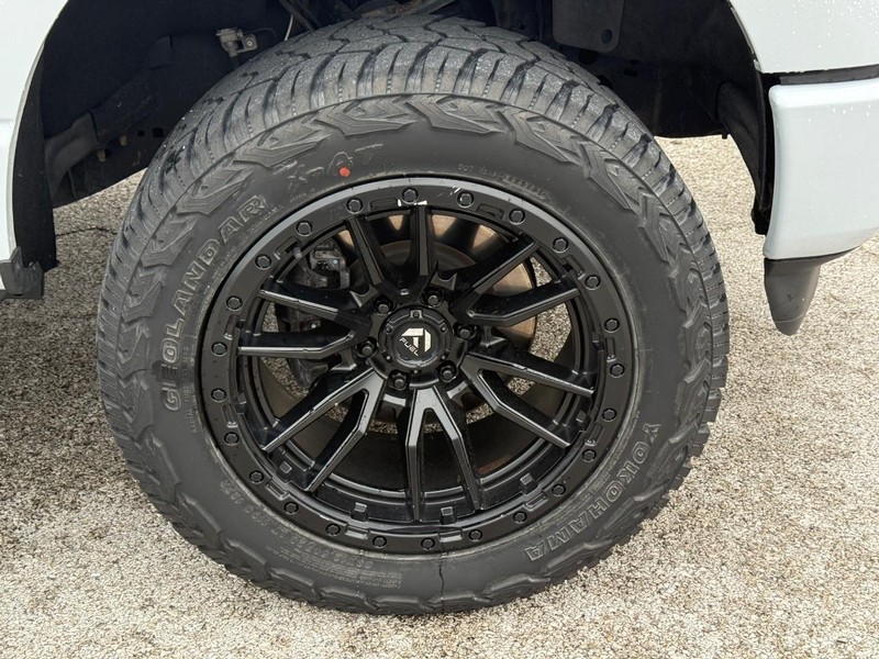 Ford F-150 Vehicle Full-screen Gallery Image 7