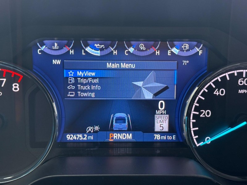 Ford F-150 Vehicle Full-screen Gallery Image 23