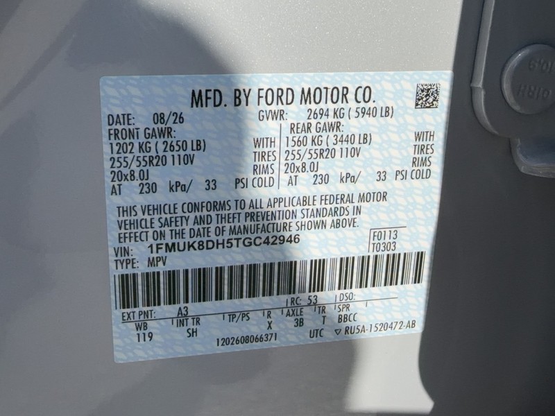 Ford Explorer Vehicle Full-screen Gallery Image 12