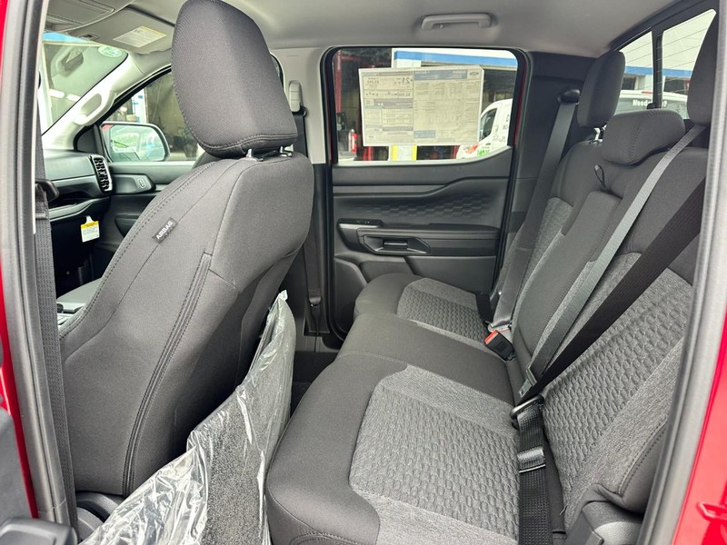 Ford Ranger Vehicle Full-screen Gallery Image 4