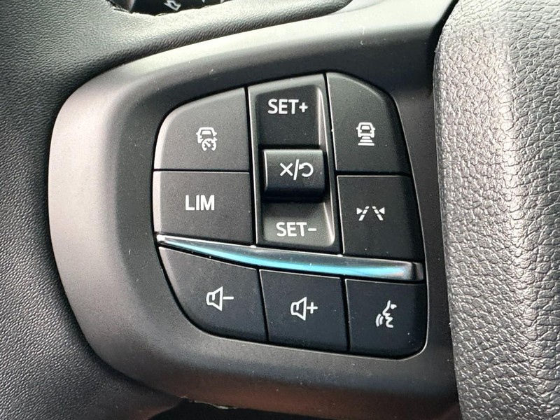 Ford Ranger Vehicle Full-screen Gallery Image 11