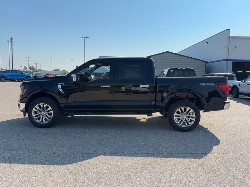 Ford F-150 Vehicle Full-screen Gallery Image 2