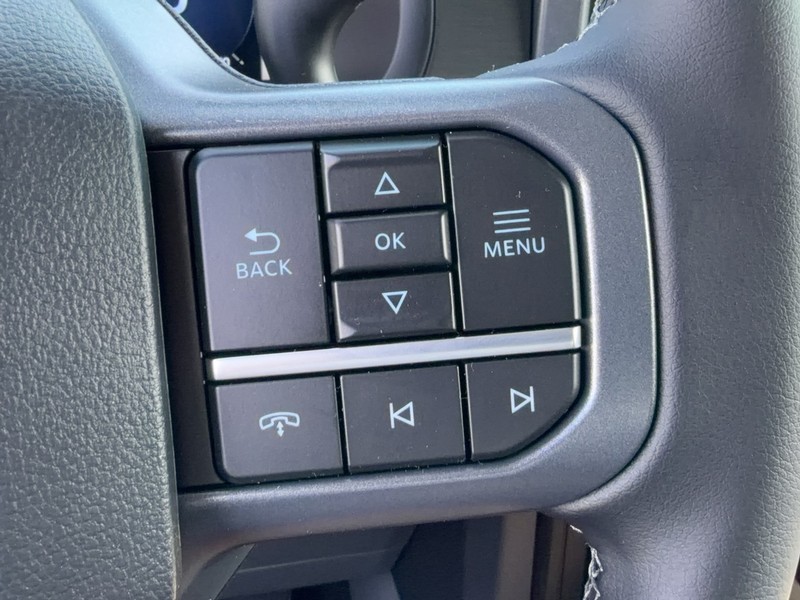 Ford F-150 Vehicle Full-screen Gallery Image 14