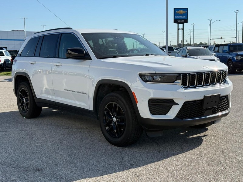 Jeep Grand Cherokee Vehicle Full-screen Gallery Image 8