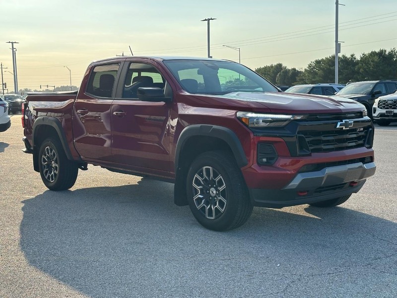 Chevrolet Colorado Vehicle Full-screen Gallery Image 08