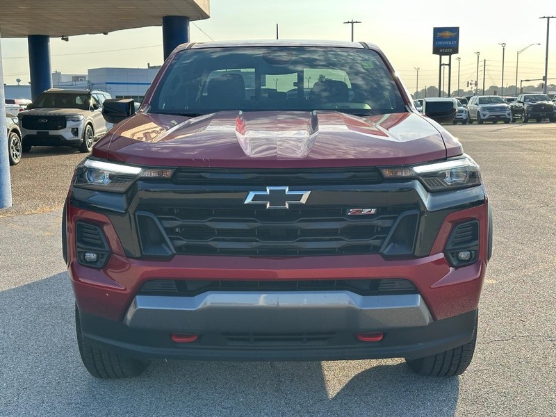Chevrolet Colorado Vehicle Full-screen Gallery Image 09