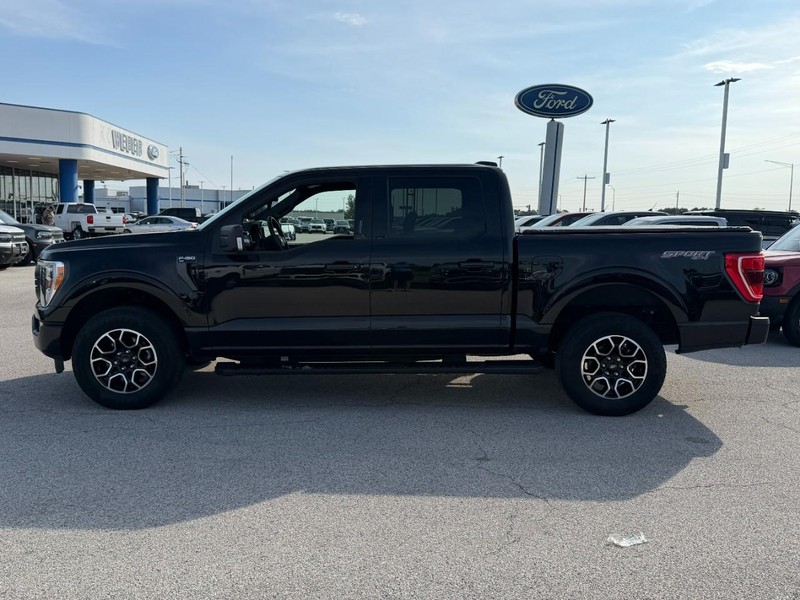 Ford F-150 Vehicle Full-screen Gallery Image 2