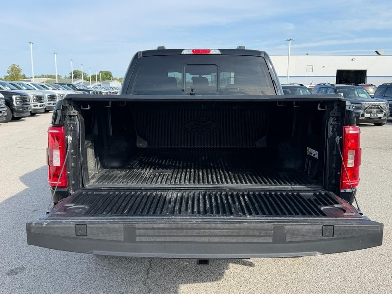 Ford F-150 Vehicle Full-screen Gallery Image 5