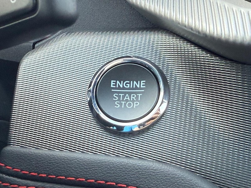 Ford Explorer Vehicle Full-screen Gallery Image 13