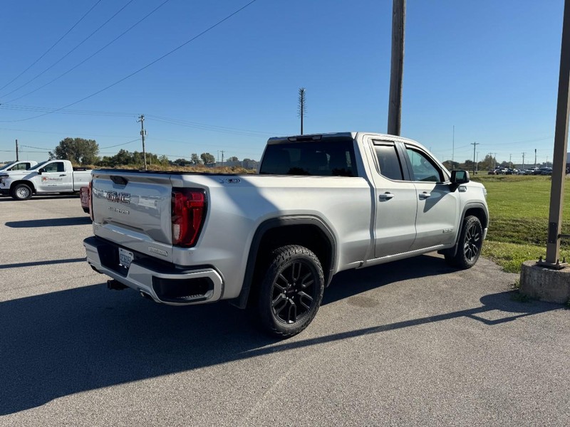 GMC Sierra 1500 Vehicle Full-screen Gallery Image 3
