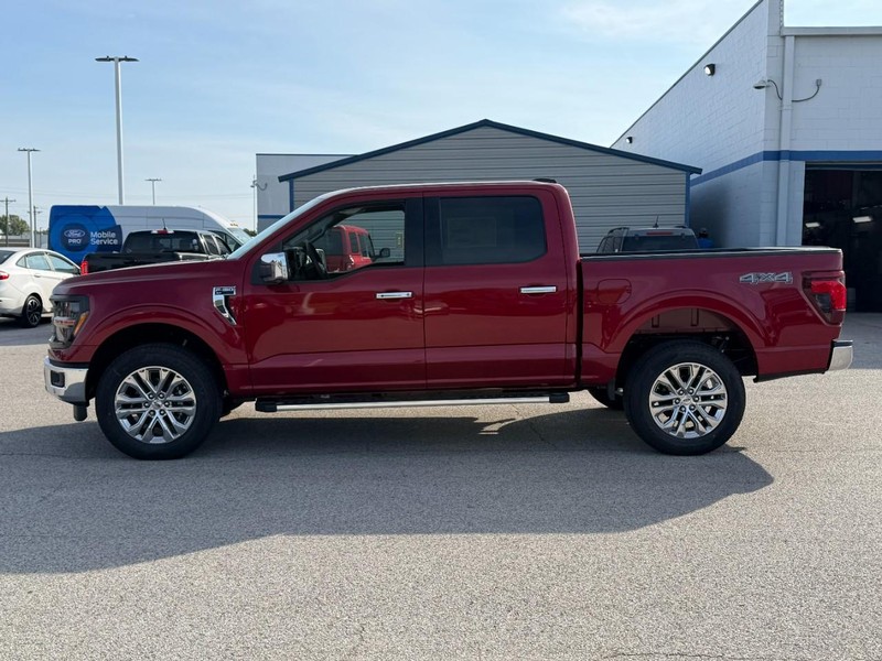 Ford F-150 Vehicle Full-screen Gallery Image 2