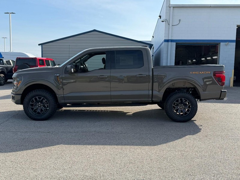 Ford F-150 Vehicle Full-screen Gallery Image 2