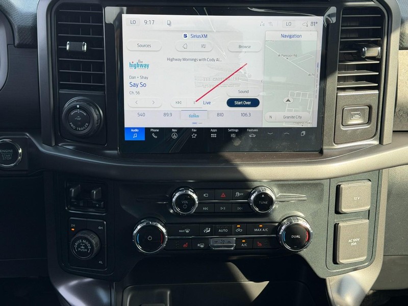 Ford F-150 Vehicle Full-screen Gallery Image 7