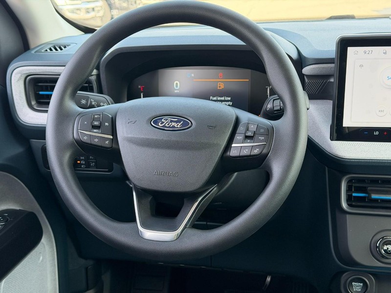Ford Maverick Vehicle Full-screen Gallery Image 6